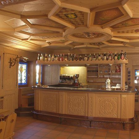 Hotel Villa Jolanda Циано-ди-Фьемме Экстерьер фото